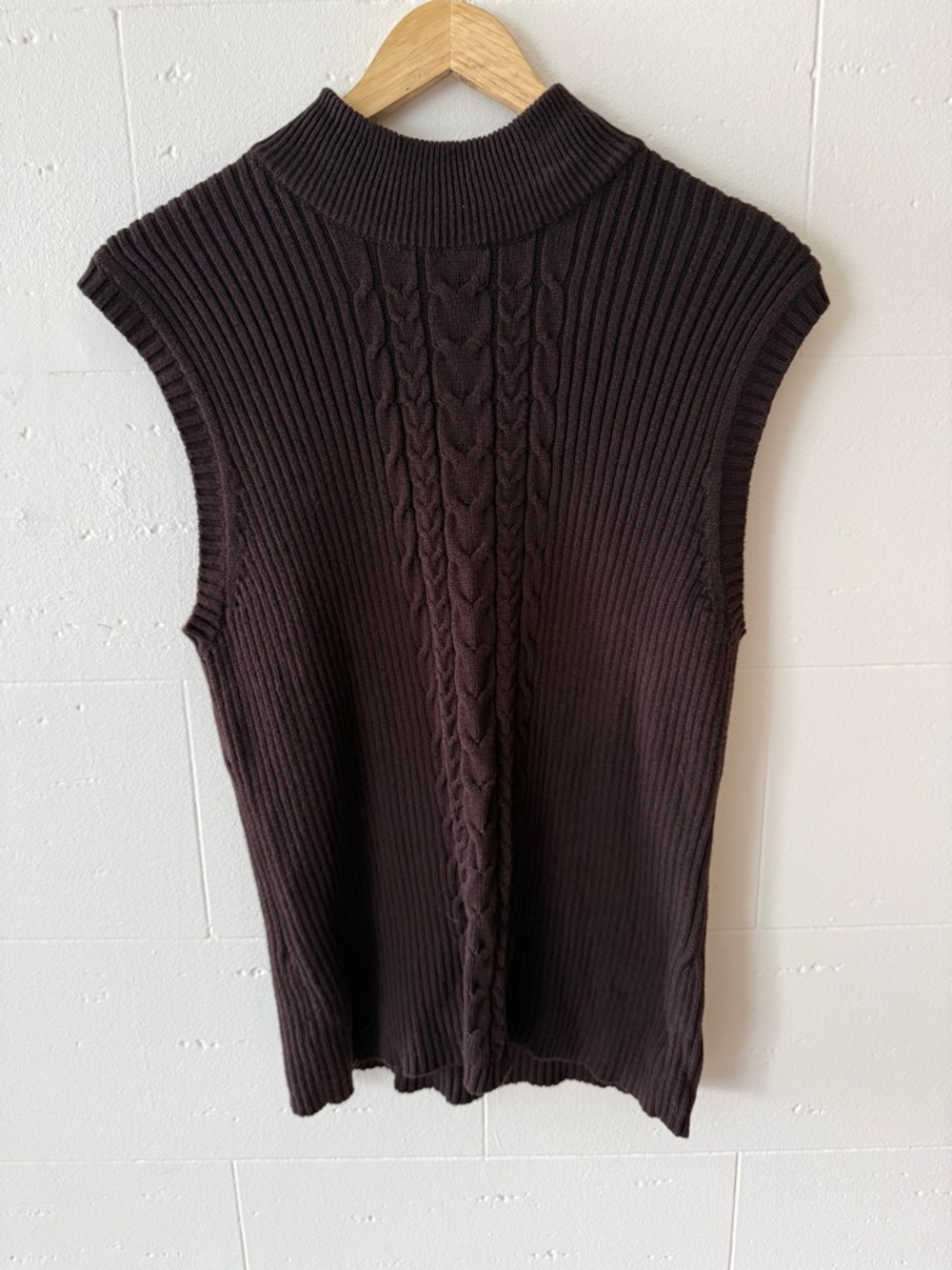 Vintage | Brown Ribbed Mock Neck Sweater Vest Cable Knit Minimal | M